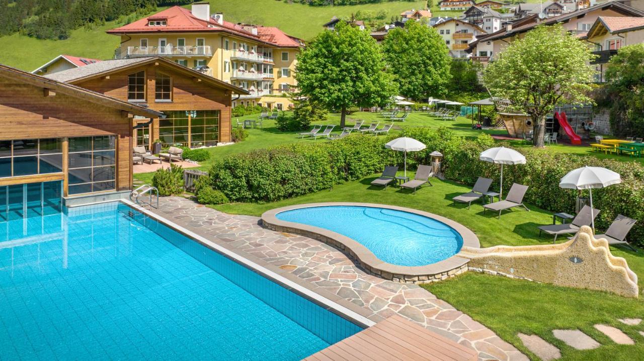 Family Hotel Posta Santa Cristina Val Gardena Esterno foto