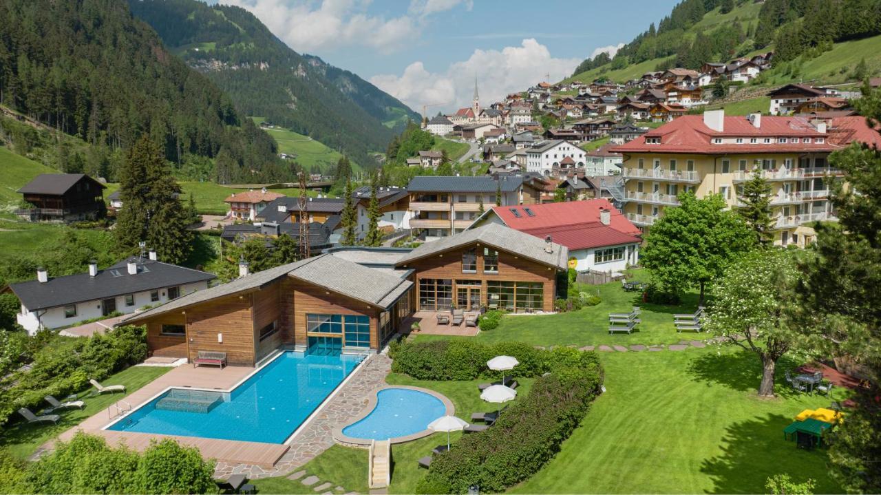 Family Hotel Posta Santa Cristina Val Gardena Esterno foto