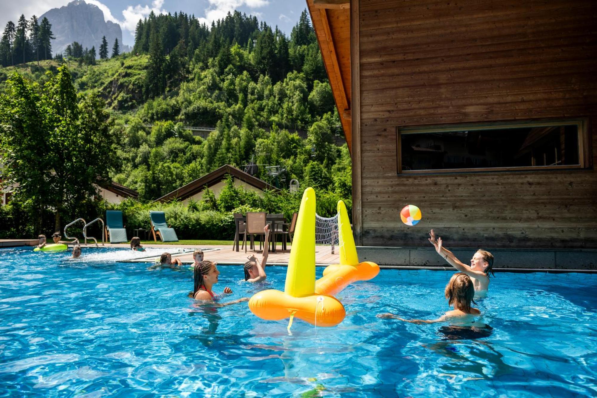 Family Hotel Posta Santa Cristina Val Gardena Esterno foto